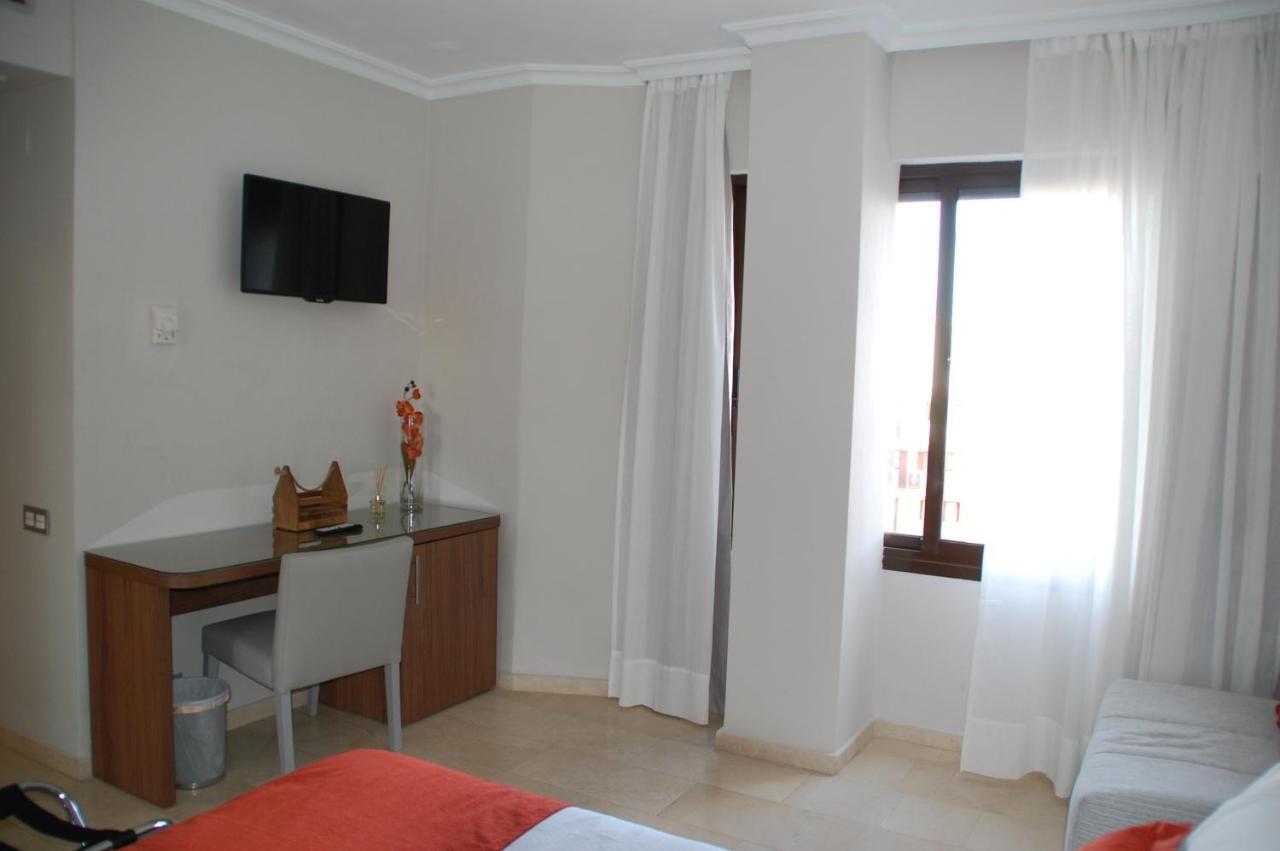 Triana L Apartment เซบีญา ภายนอก รูปภาพ
